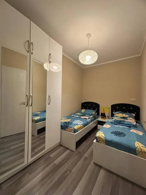 Great Two Bedroom Apartment In Central باتومي