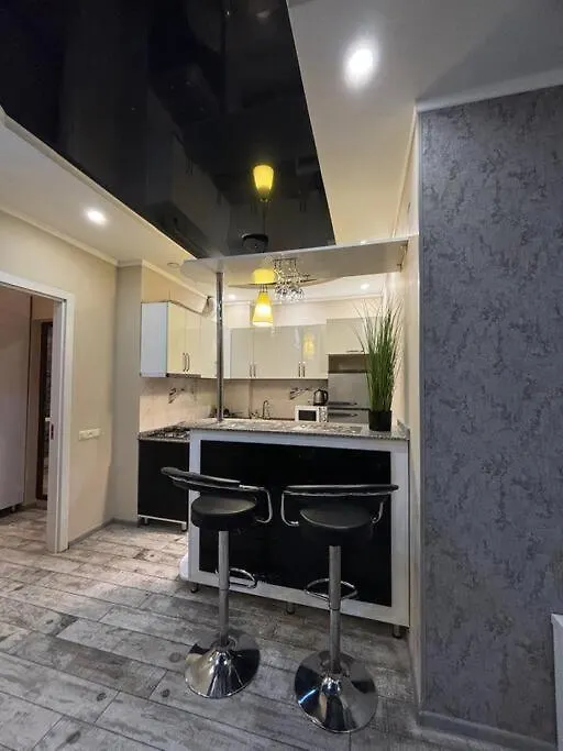 Great Two Bedroom Apartment In Central باتومي